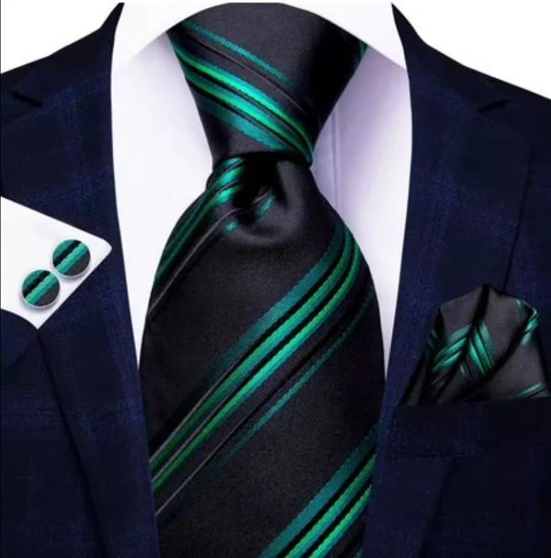 Set cravata negru cu verde + batista + butoni - matase -- model 834