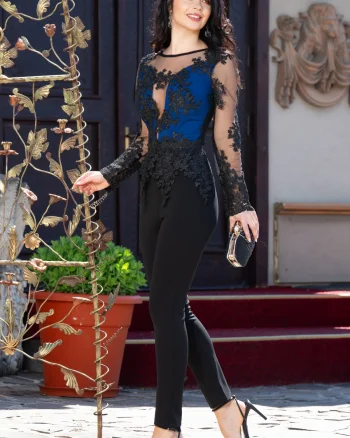 Salopeta dama cambrata Raluca cu broderie aplicata si bust albastru