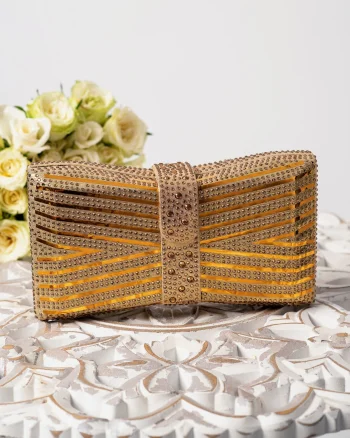 Geanta dama gold Cleopatra tip funda cu strassuri