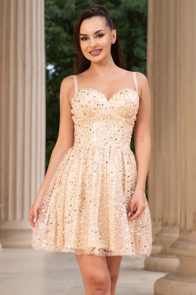 Rochie de ocazie mini crem in clos decorata cu paiete