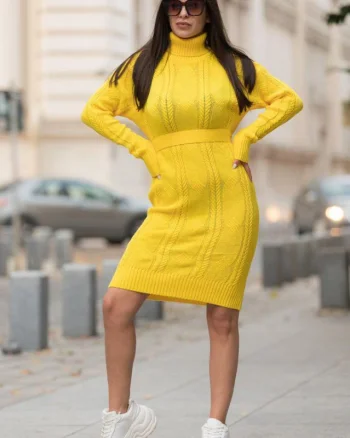 Rochie tricotata Sara, cu guler rulat si maneci lungi, Galben, Marime S/M