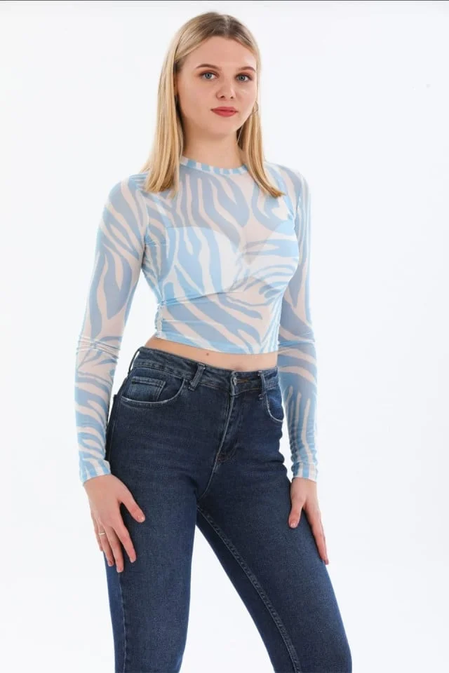 Bluza crop Valery, cu textura transparenta, animal print si maneca lunga, Albastru