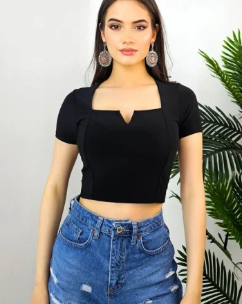 Tricou dama Helen, cu croiala scurta si decolteu stilizat, Negru