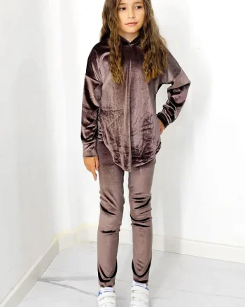 Compleu casual, Zoya Kids, din catifea, cu pantaloni slim si bluza cu gluga, Bej inchis