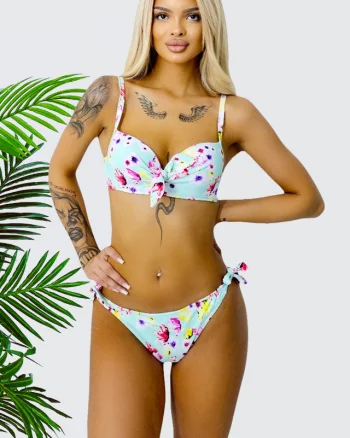 Costum de baie trei piese AiLis, slip brazilian, slip semidecupat si sutien cu push up, Vernil