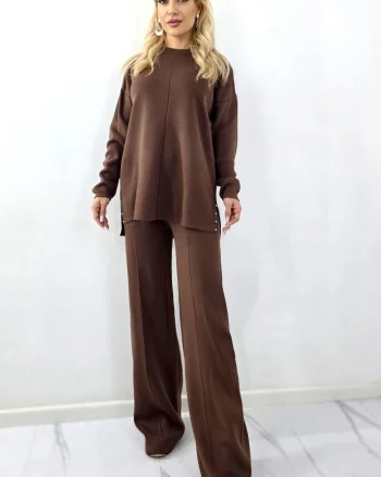 Compleu dungi centrate, ELETRA, pantaloni cu buzunare si bluza lunga, Maro, Marime M/L