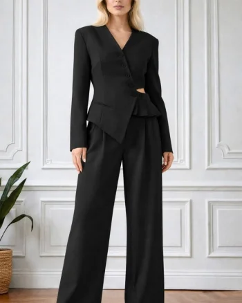 Costum Lareen cu linie moderna si sacou asimetric, decupat in talie, Negru, Marime S/M
