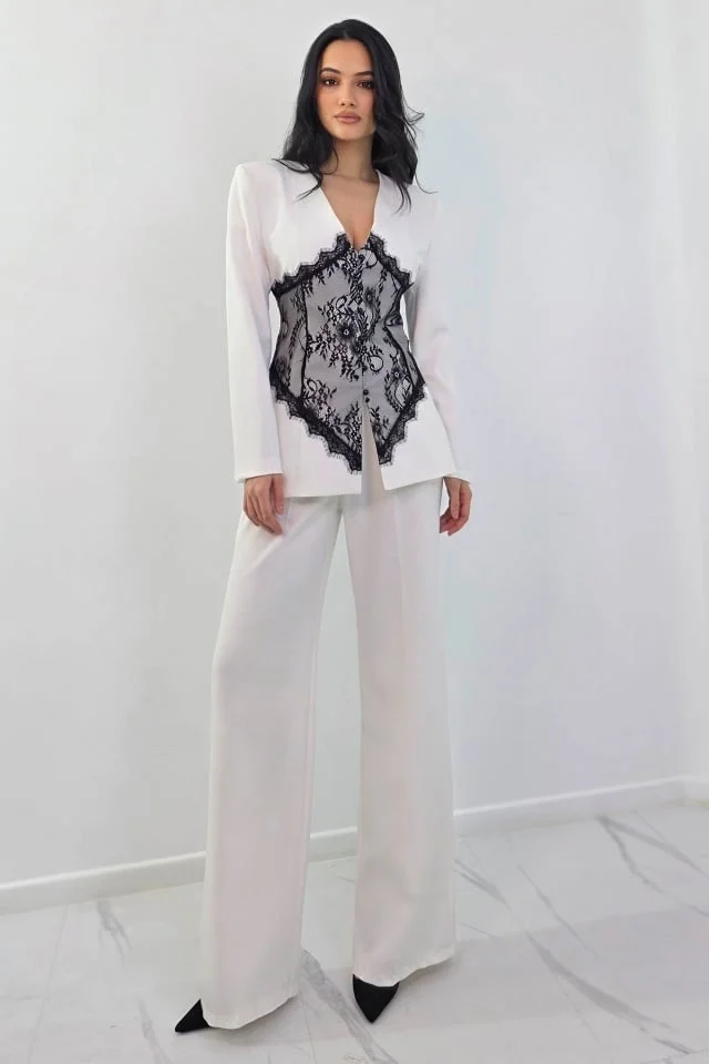Costum dama VALERYS, pantaloni si sacou cu insertie din dantela aplicata, Alb, Marime S/M