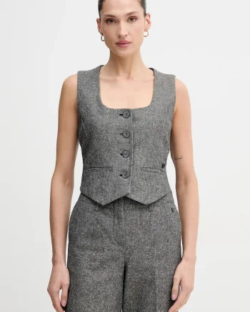 Pedro del Hierro vestă