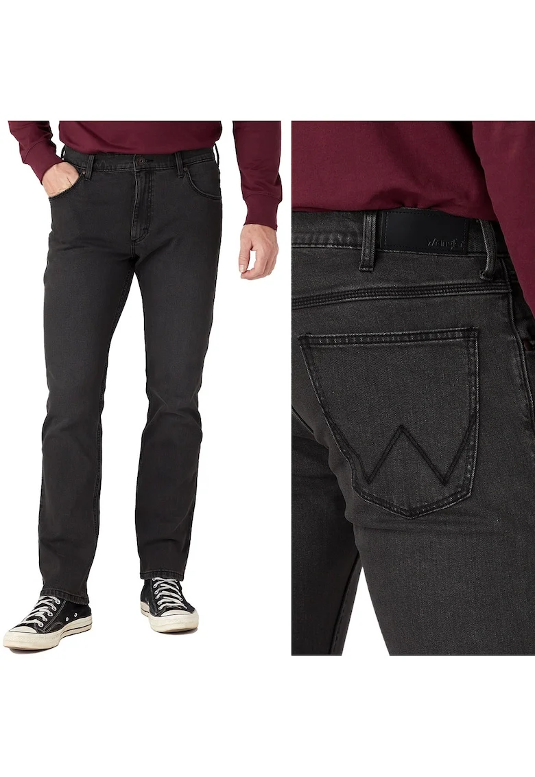 Blugi barbati Wrangler W31 L32, gri autentic, croiala dreapta, usor elastici