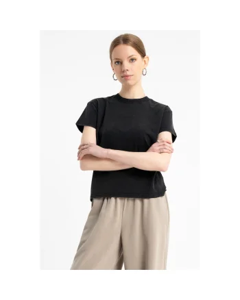 Tricou din bumbac cu decolteu la baza gatului,