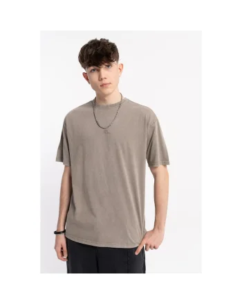 Tricou uni cu croiala lejera,