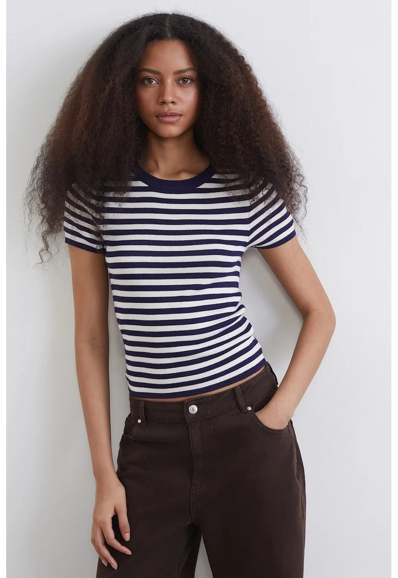 Tricou slim fit cu model in dungi si decolteu rotund, Alb optic/Violet aubergine