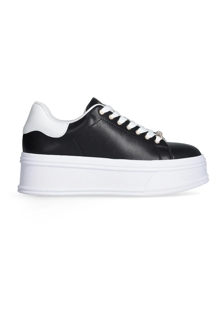 Pantofi sport din piele cu platforma si detalii metalice, Alb/Negru