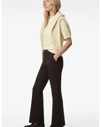 Pantaloni slim-fit cu croiala evazata si curea, Maro pamantiu