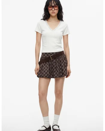 Tricou slim fit din amestec de modal cu insertii din dantela, Alb murdar