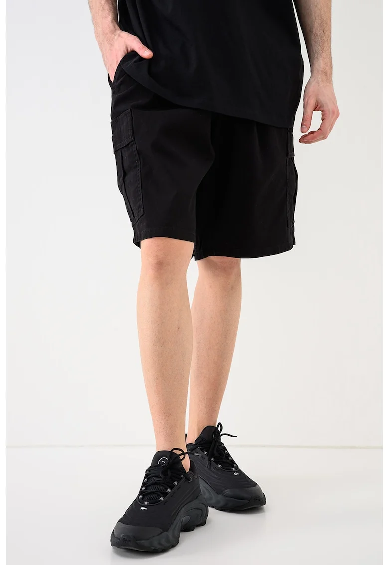 Pantaloni scurti cargo din amestec de bumbac cu croiala lejera, Negru