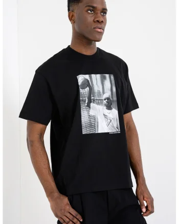 Tricou cu decolteu la baza gatului si imprimeu foto Allen Ivenrson, Negru/Gri