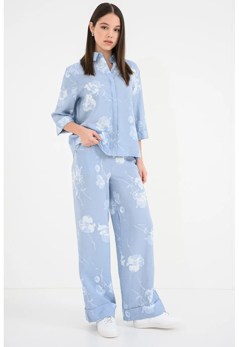 Pantaloni ampli cu imprimeu grafic Nara, Alb/Albastru glaciar