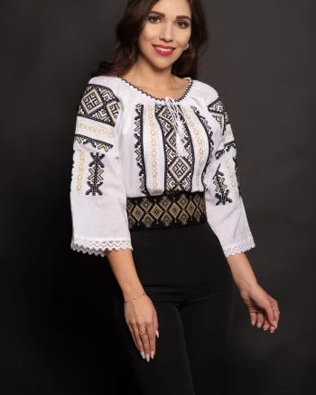 Ie dama Catrina cu broderie neagra in romburi si fir aurit