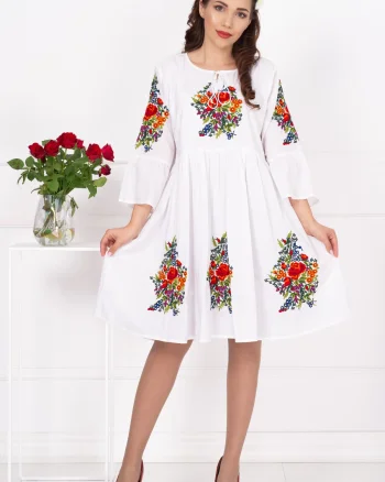 Rochie traditionala alba Angelica cu flori multicolore brodate