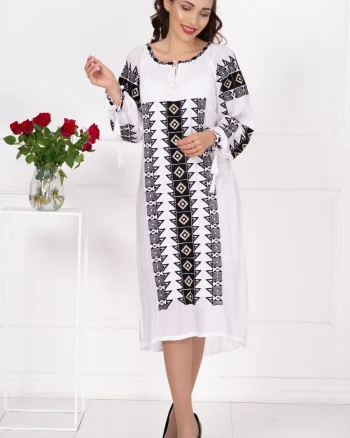 Rochie traditionala midi alba Adriana cu broderie neagra