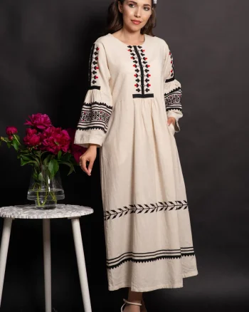 Rochie midi din in Amora cu maneci clopot si broderie