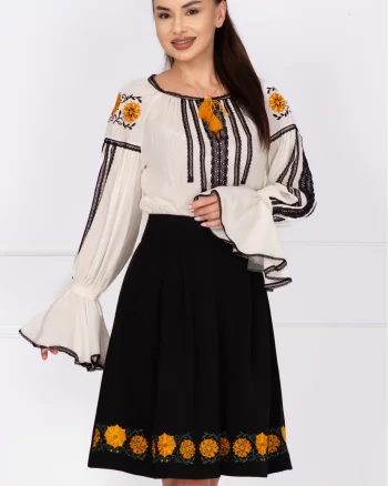 Fusta dama neagra in clos cu flori galbene brodate