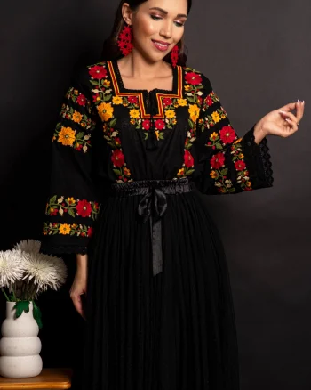 Ie traditionala Floare de Bucovina cu broderie viu colorata