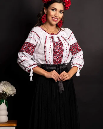 Ie traditionala alba din bumbac Gentiana cu broderie inpirata din folclor