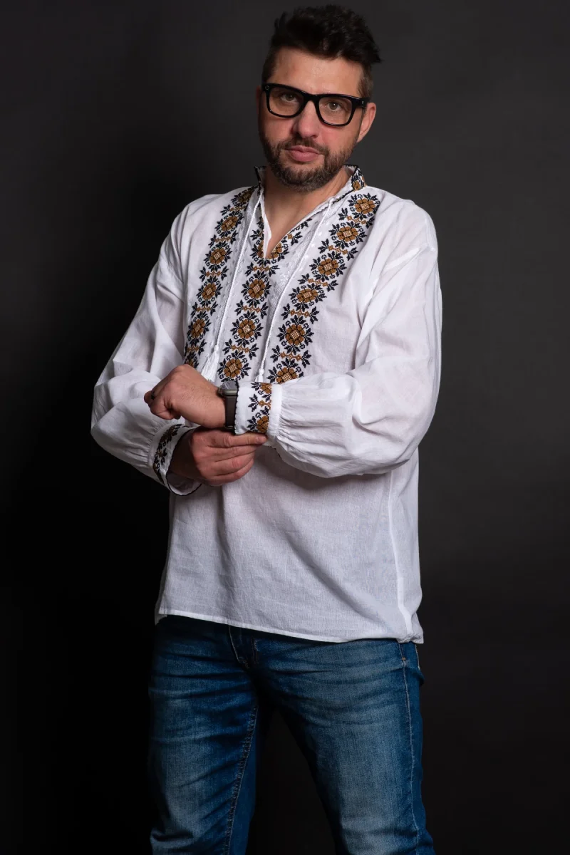 Ie traditionala Bogdan de barbat cu broderie inspirata din portul popular