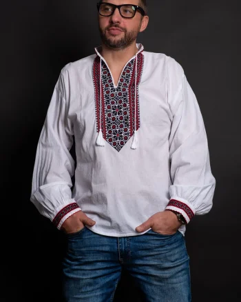 Ie traditionala barbateasca Sebastian brodata cu simbolul crucii