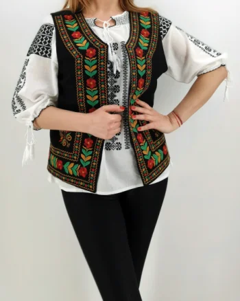 Vesta brodata cu model traditional Cerasela 2