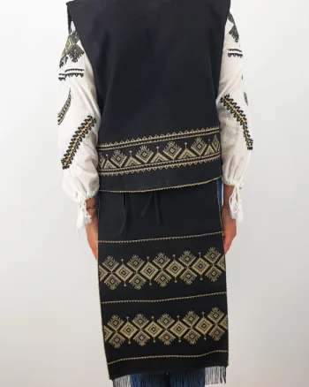 SET Traditional - Vesta, brau si 2 Fote brodate cu model traditional Alina