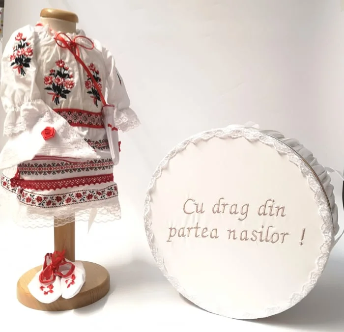 Set Traditional Botez  Fetita - Costumas + Cutie trusou 5