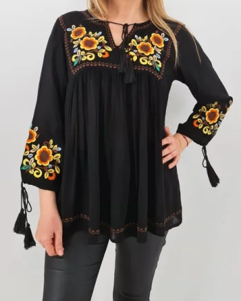 Bluza tip ie neagra cu broderie florala - Lavinia