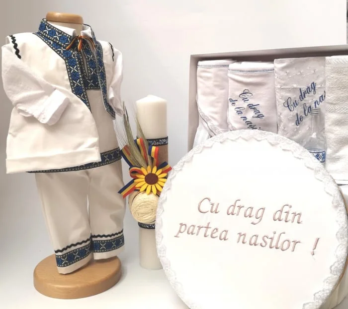 Set Traditional Botez - Costumas baietel Trusou Cutie pentru trusou Lumanare Albastru