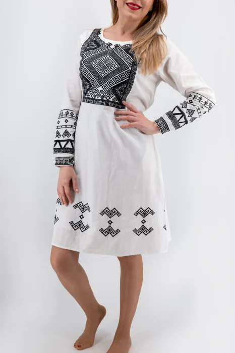 Rochie Traditionala Roza 2