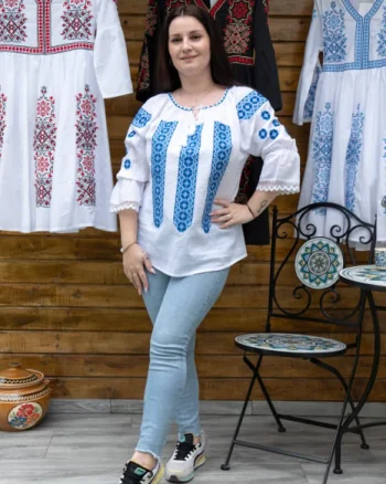 Ie Traditionala Lili 3