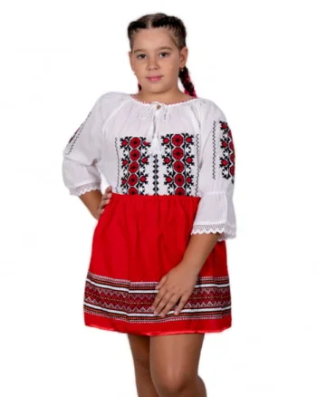 Ie traditionala fetite Ester 3