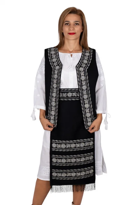 SET Traditional - Vesta, brau si 2 Fote brodate cu model traditional Alina 2