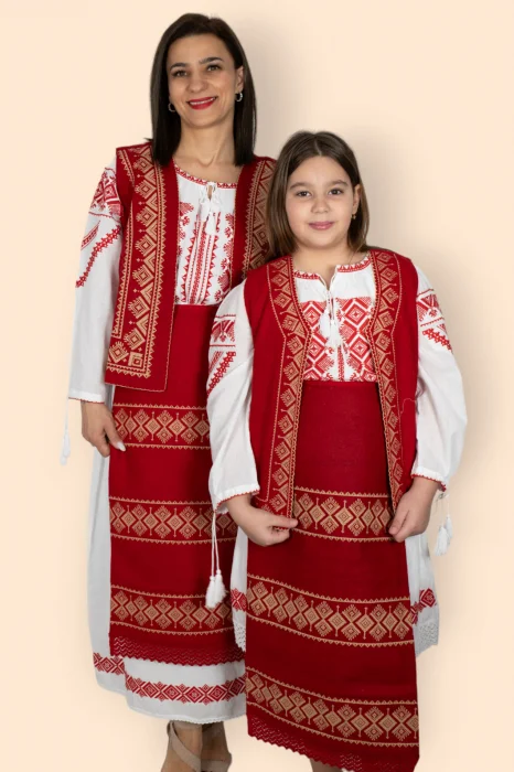 Set Traditional Mama   fiica Rochie, vesta si fote Olguta 3