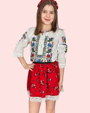 Ie traditionala fetite Ianina 3