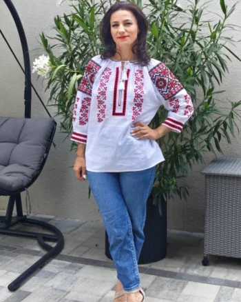Ie Traditionala Catrina 3