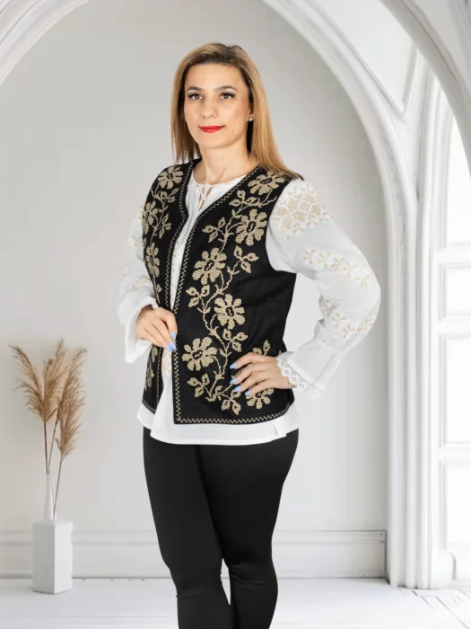 Vesta brodata cu model traditional Alina 24