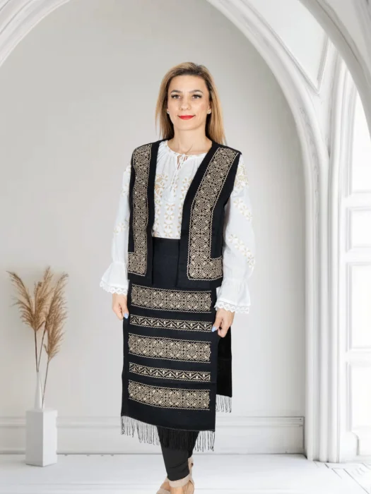 Costum Traditional Vesta si Fote Alina 5