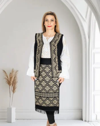 Costum Traditional Vesta si Fote Alina 6
