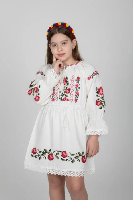 Rochie traditionala fetite Andrea 5