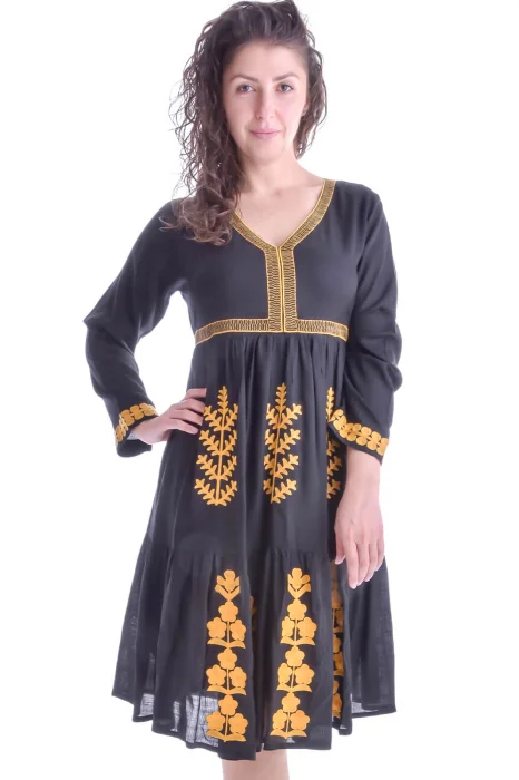 Rochie traditionala evazata neagra cu motiv floral galben Gloria