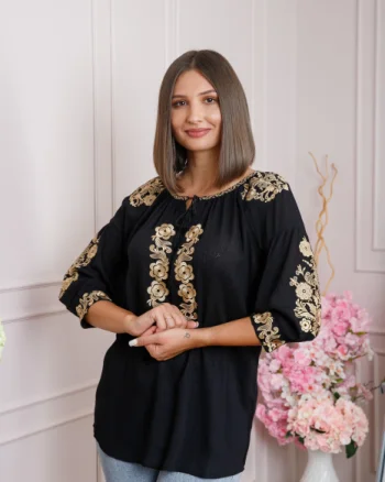 Bluza neagra cu motiv floral auriu Iasmina 08